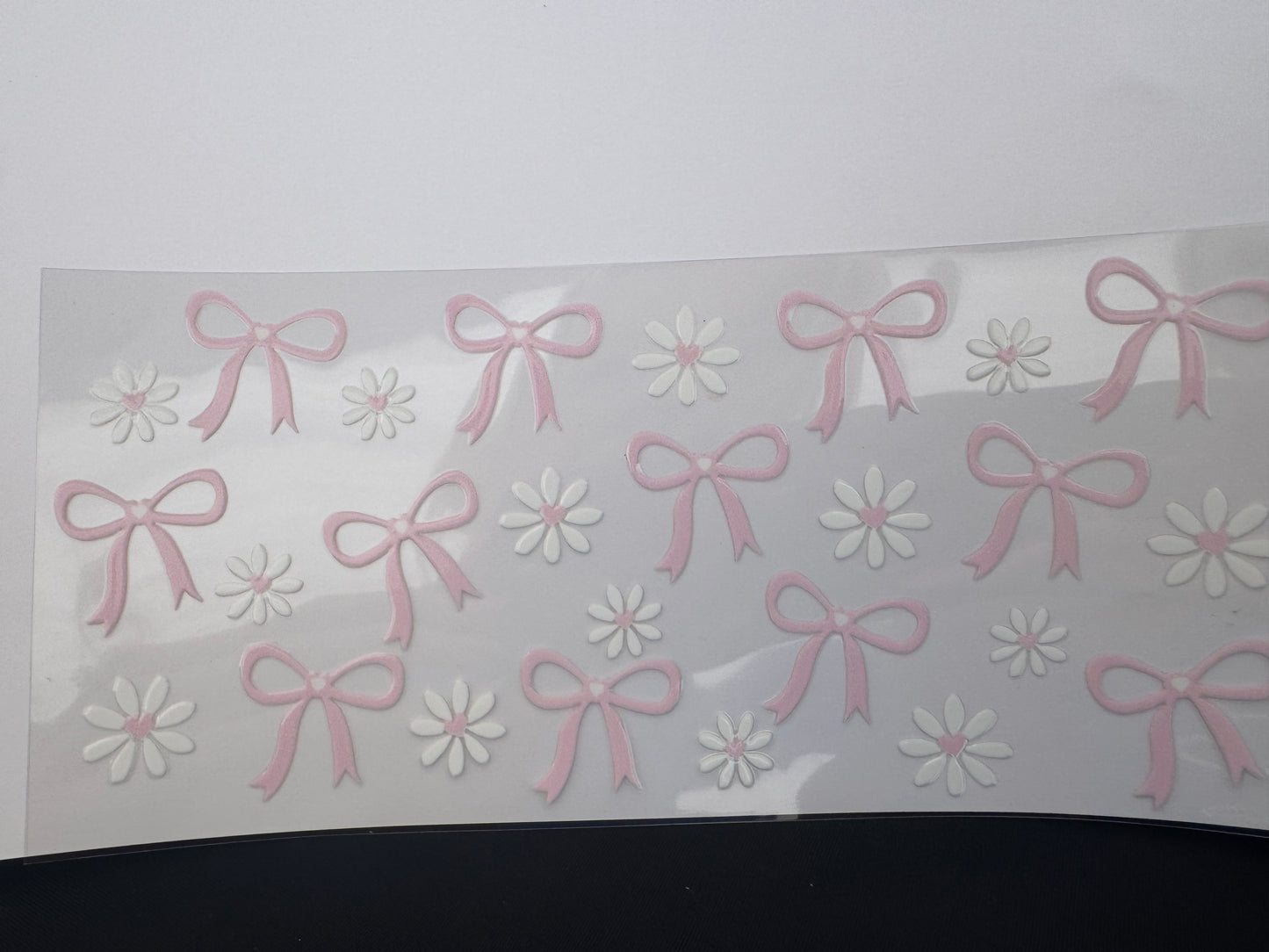 A8 Bows Wrap